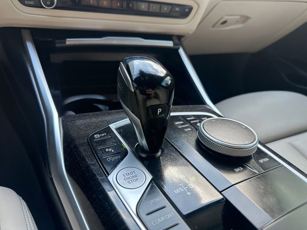 Used 2022 BMW 330i Sedan w/ Premium Package image 15