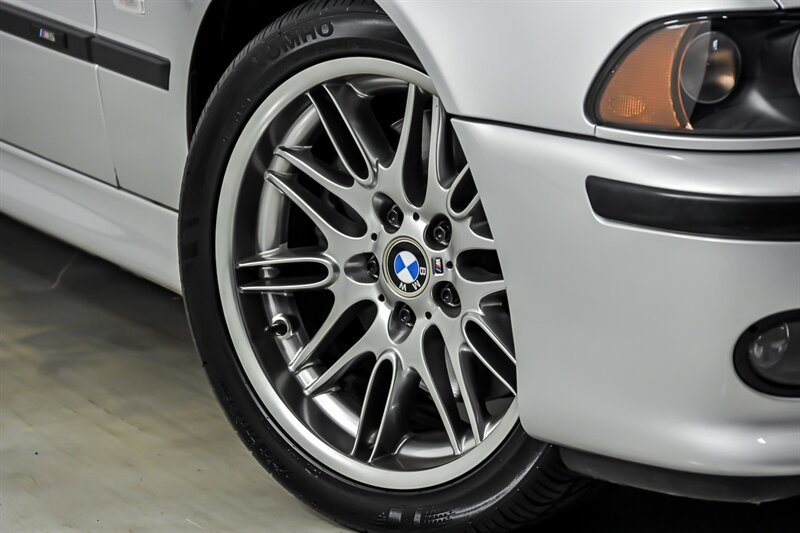 Used 2001 BMW M5 RWD image 3