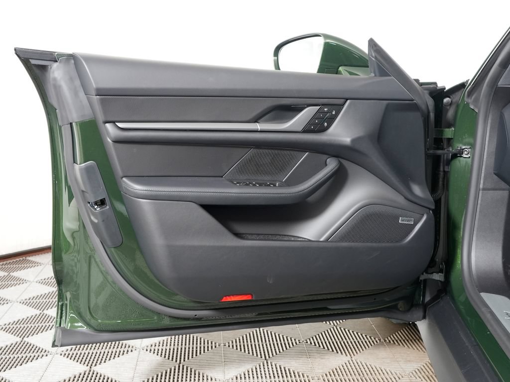 New 2026 Porsche Taycan AWD/4WD image 15