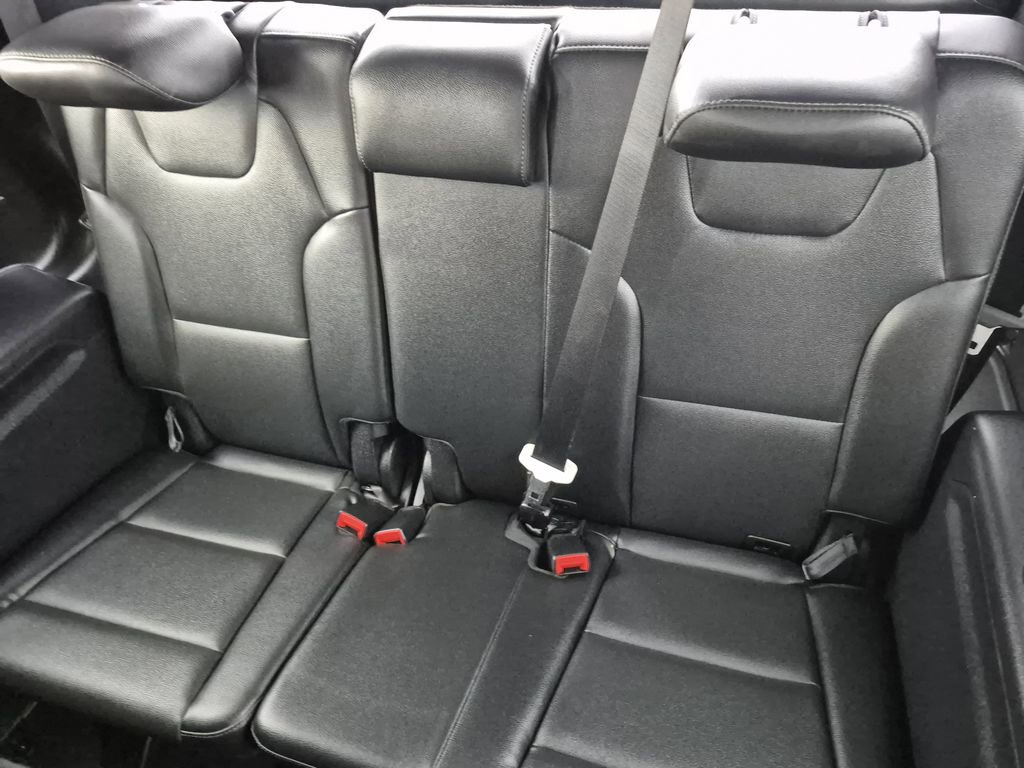 Used 2025 Kia Telluride EX image 16