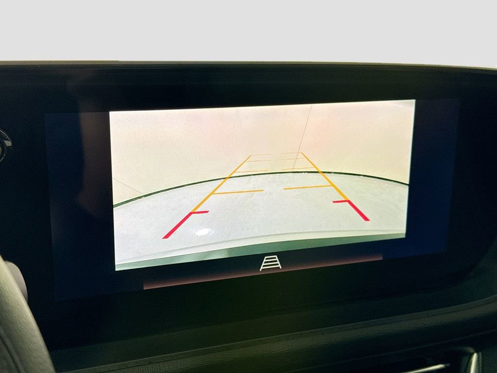 Used 2025 Buick Envista Preferred w/ Convenience II Package FWD image 15