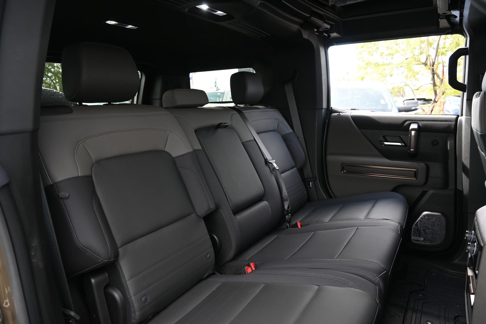 Used 2025 GMC Hummer EV 3X AWD/4WD image 24
