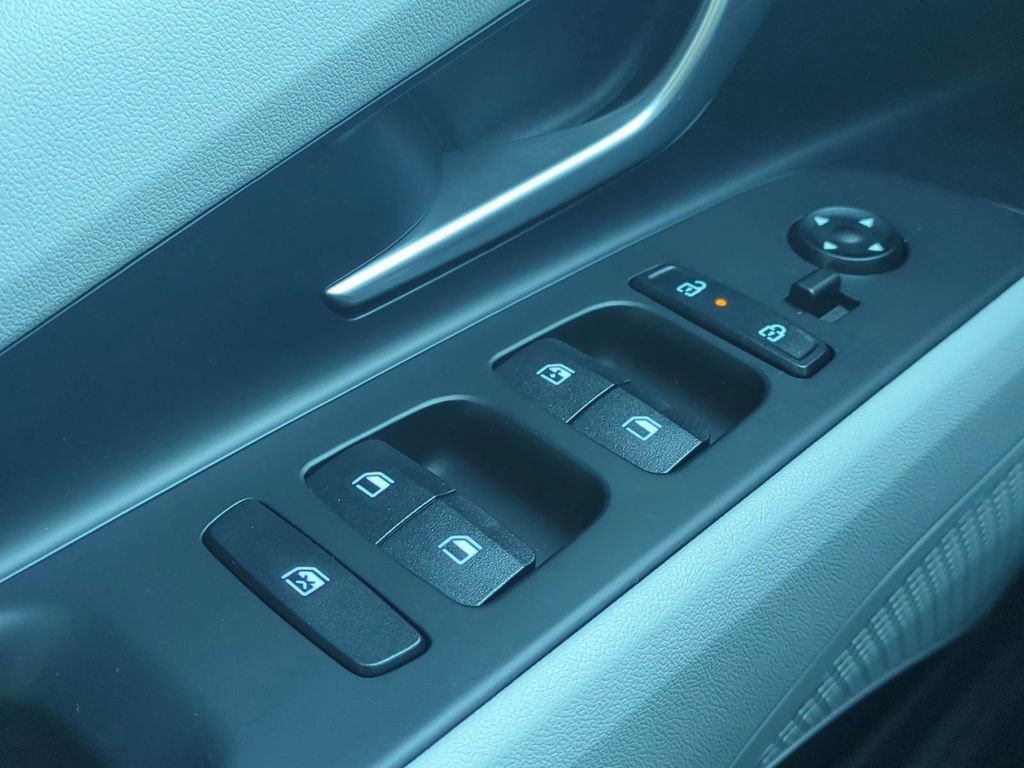 New 2026 Hyundai Elantra Limited image 30