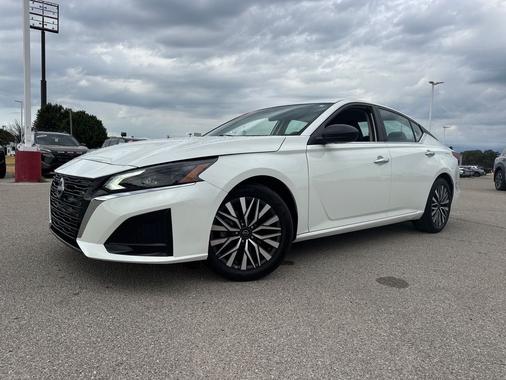 Used 2025 Nissan Altima 2.5 SV FWD 360° Tour