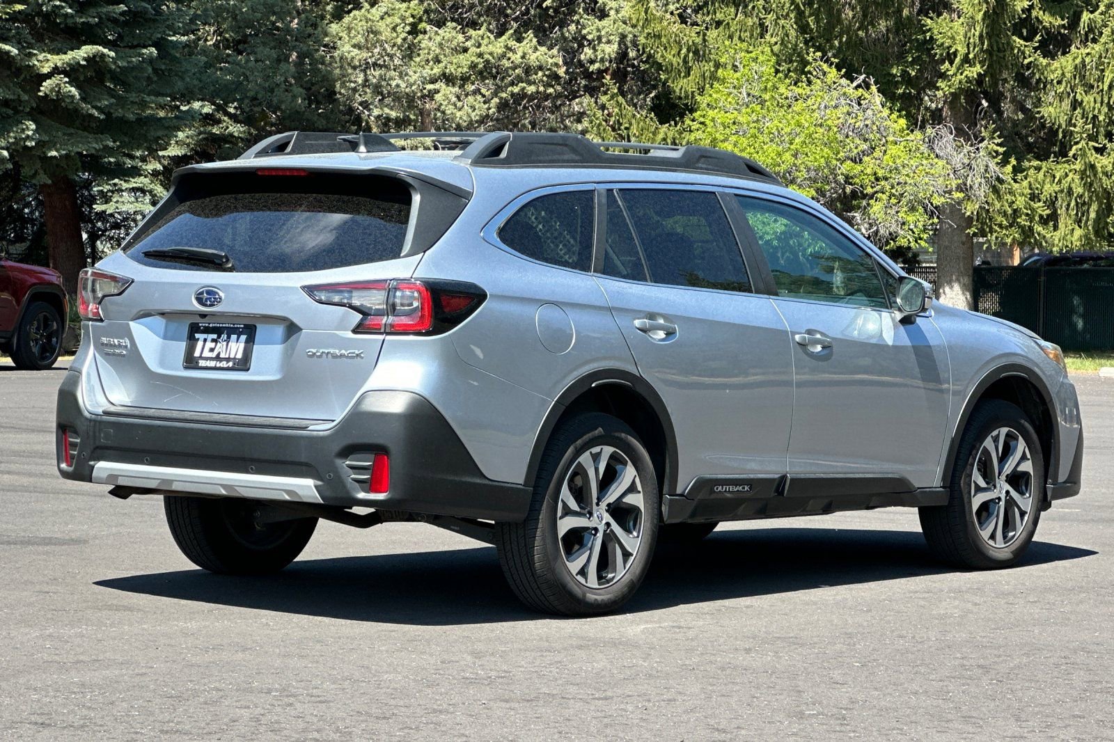 Used 2022 Subaru Outback Limited AWD/4WD image 4