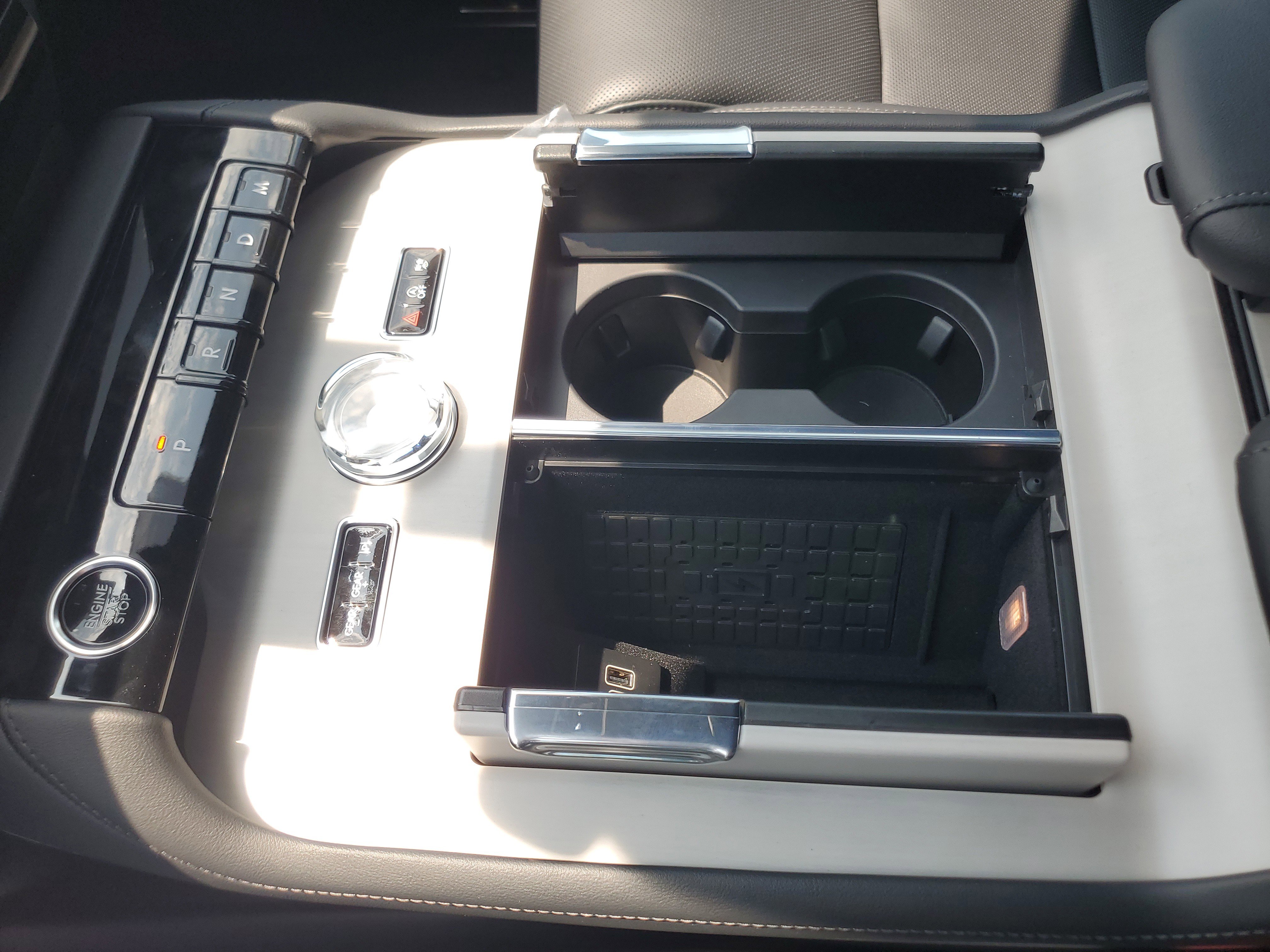 New 2025 Lincoln Navigator L Reserve w/ Jet Appearance Package image 26