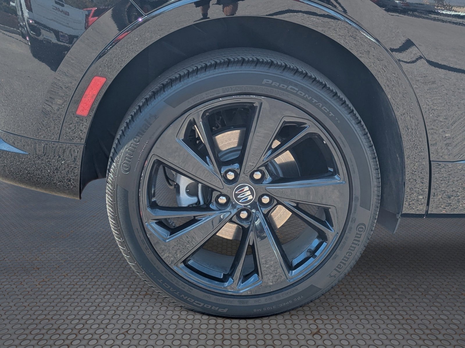 Used 2025 Buick Envision Sport Touring image 10