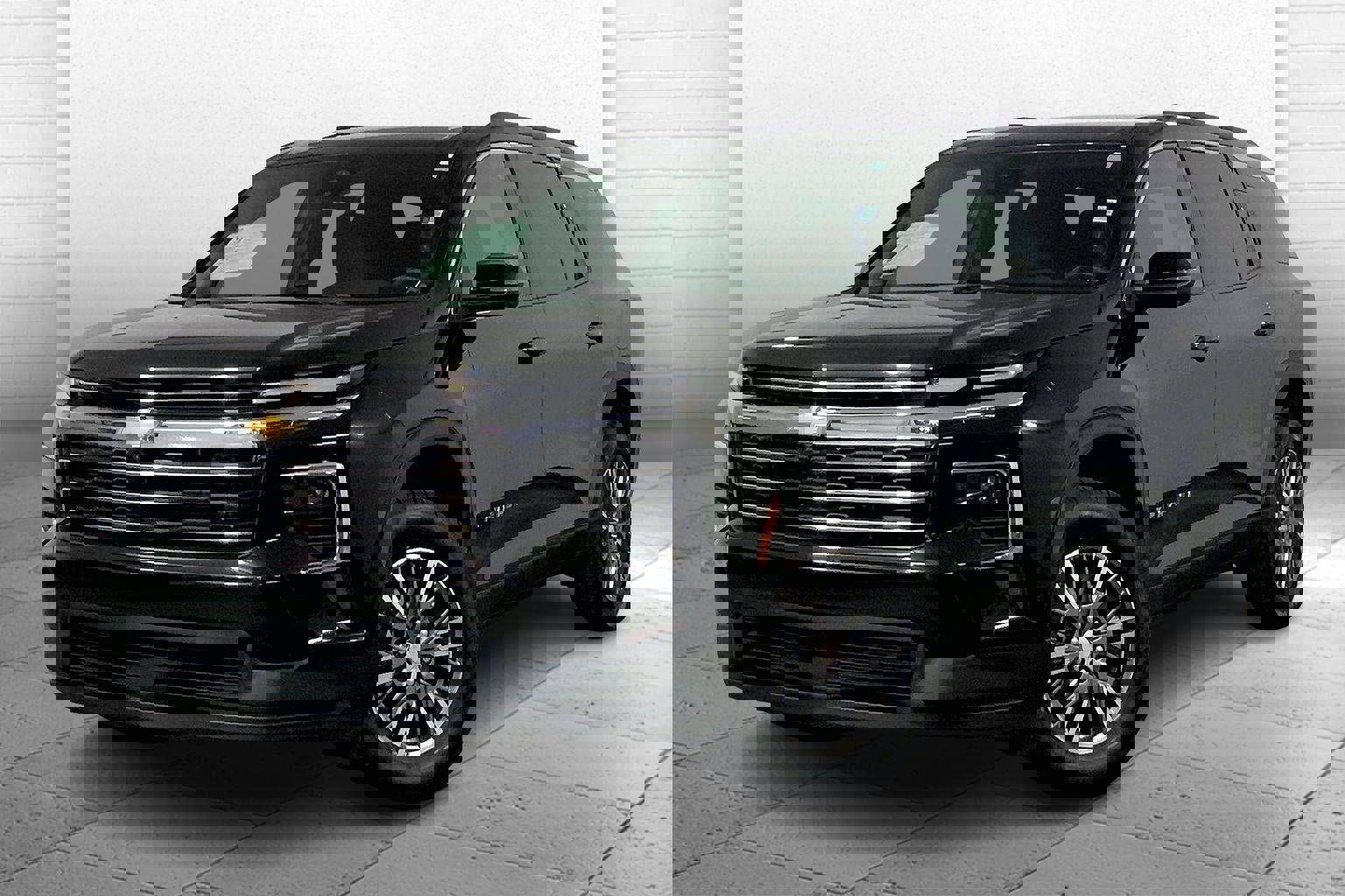 Used 2024 Chevrolet Traverse LT image 12