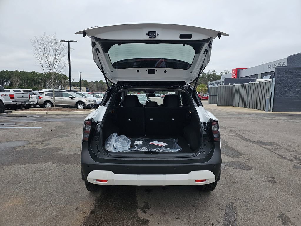 New 2026 Nissan Kicks SV w/ SV Premium Package FWD image 16