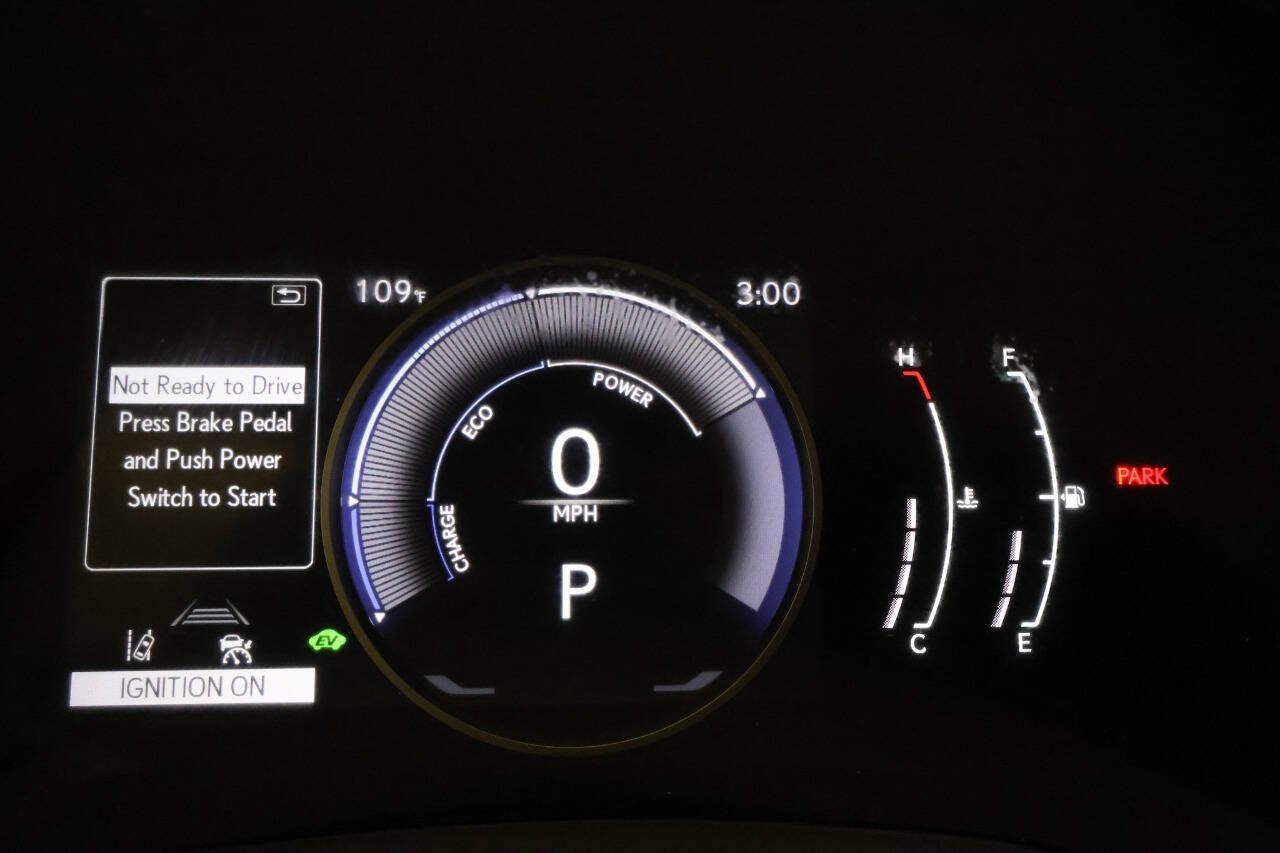 Used 2023 Lexus RX 350h w/ Cold Area Package AWD/4WD image 31