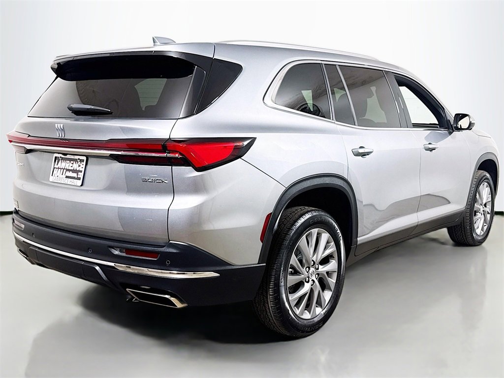 Used 2025 Buick Enclave Preferred image 4