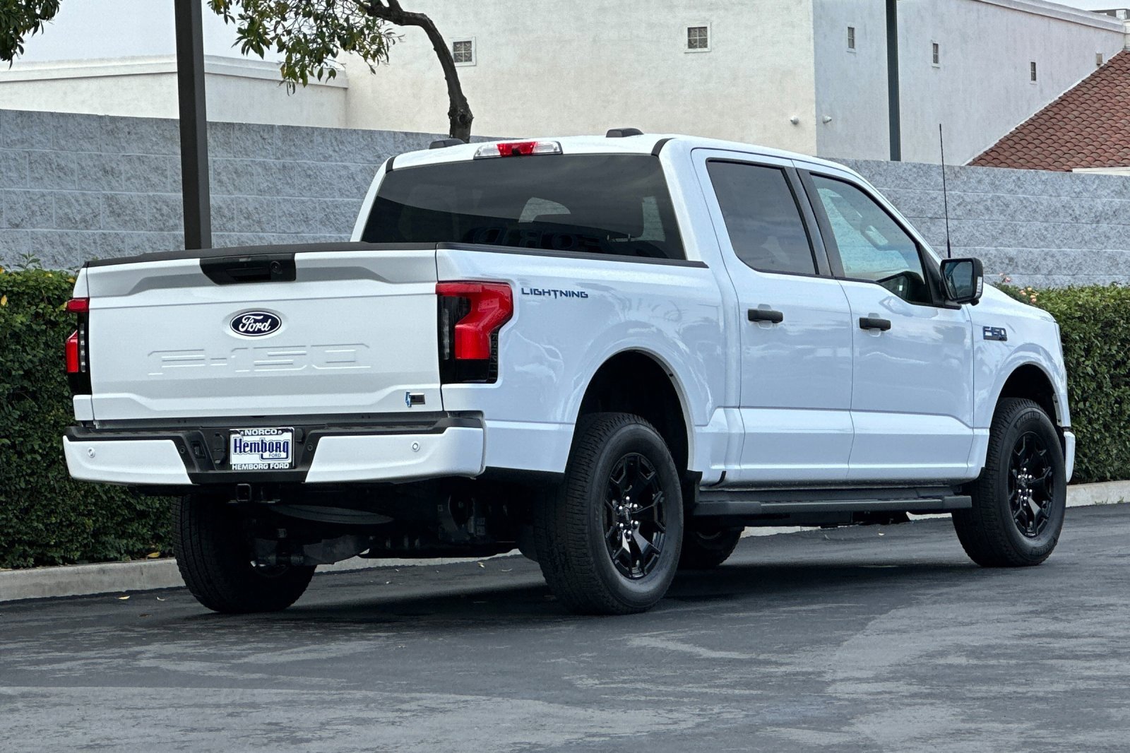 New 2025 Ford F150 Lightning XLT image 4