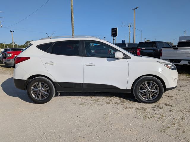 Used 2015 Hyundai Tucson SE image 2