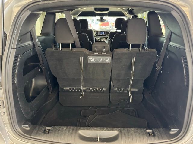 Used 2020 Chrysler Pacifica Touring w/ S Appearance Package image 34