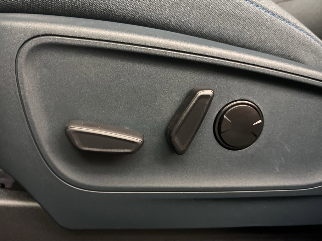 New 2025 Ford Maverick XLT w/ XLT Luxury Package image 22