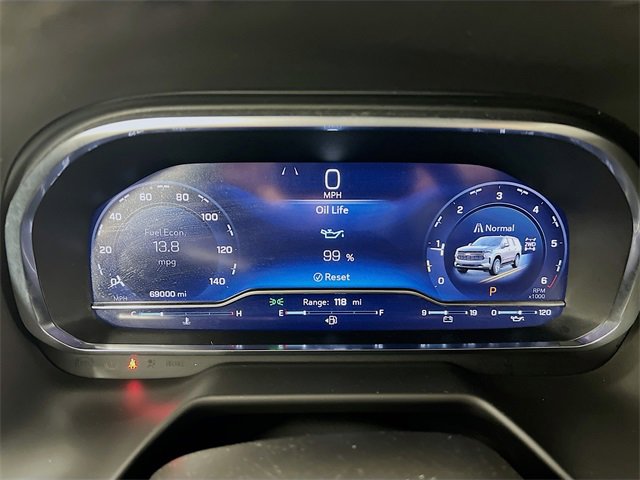 Used 2024 Chevrolet Suburban LT image 14