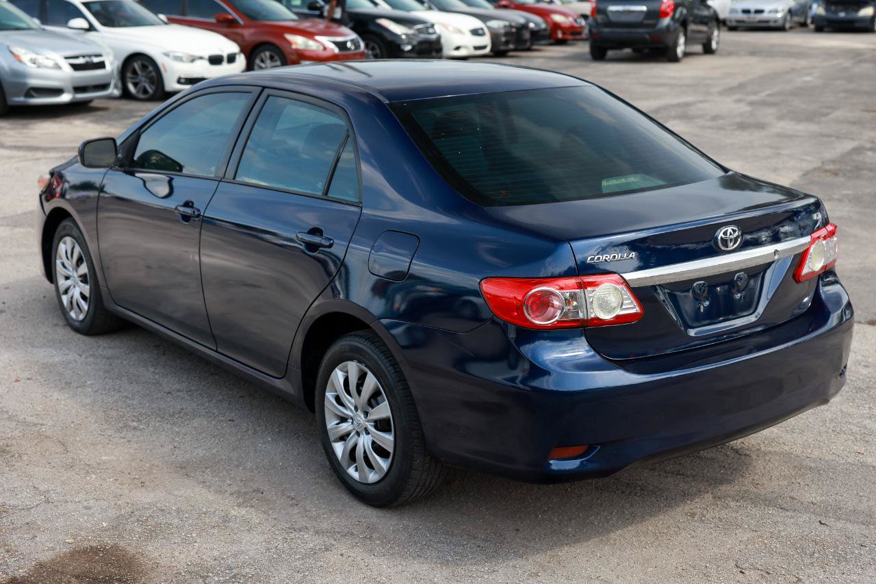 Used 2012 Toyota Corolla LE FWD image 5