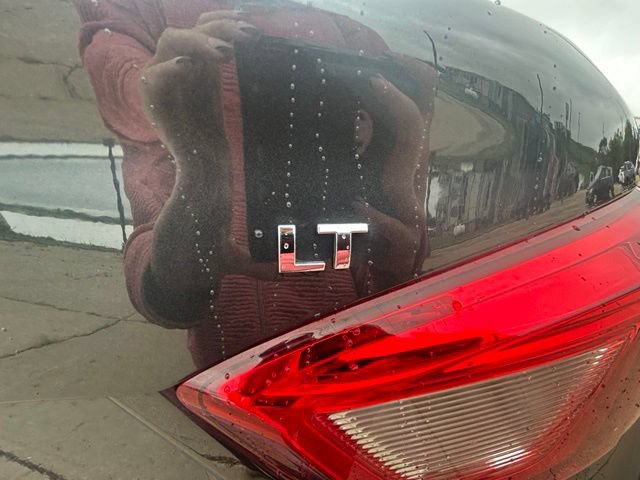 Used 2018 Chevrolet Cruze LT w/ LT Convenience Package FWD image 27