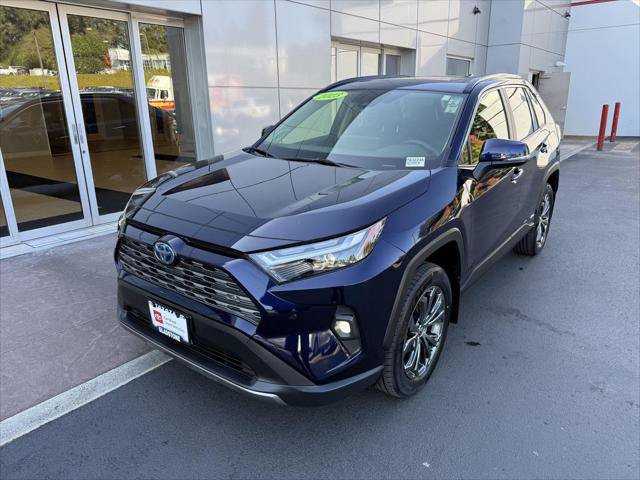 Certified 2023 Toyota RAV4 Limited w/ Limited Grade Weather Package AWD/4WD image 4