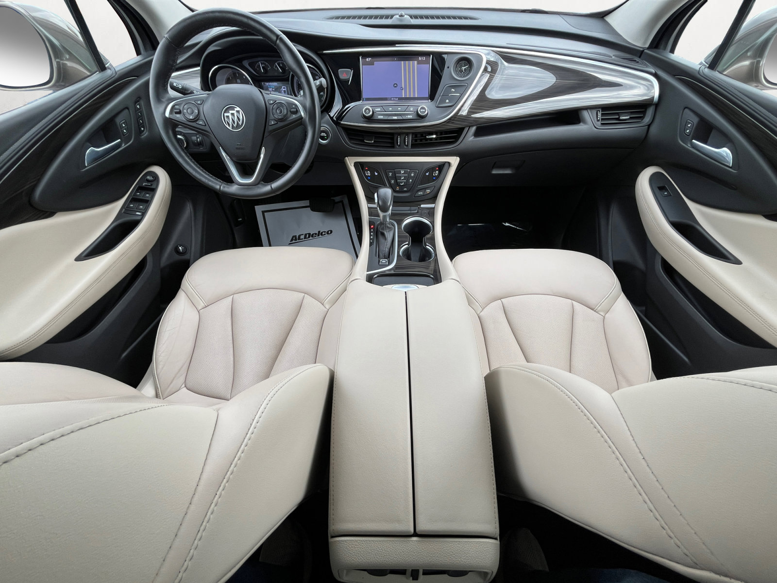Used 2019 Buick Envision Essence FWD image 3