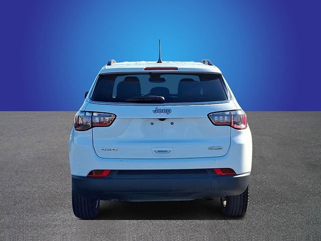 Used 2024 Jeep Compass Latitude image 5