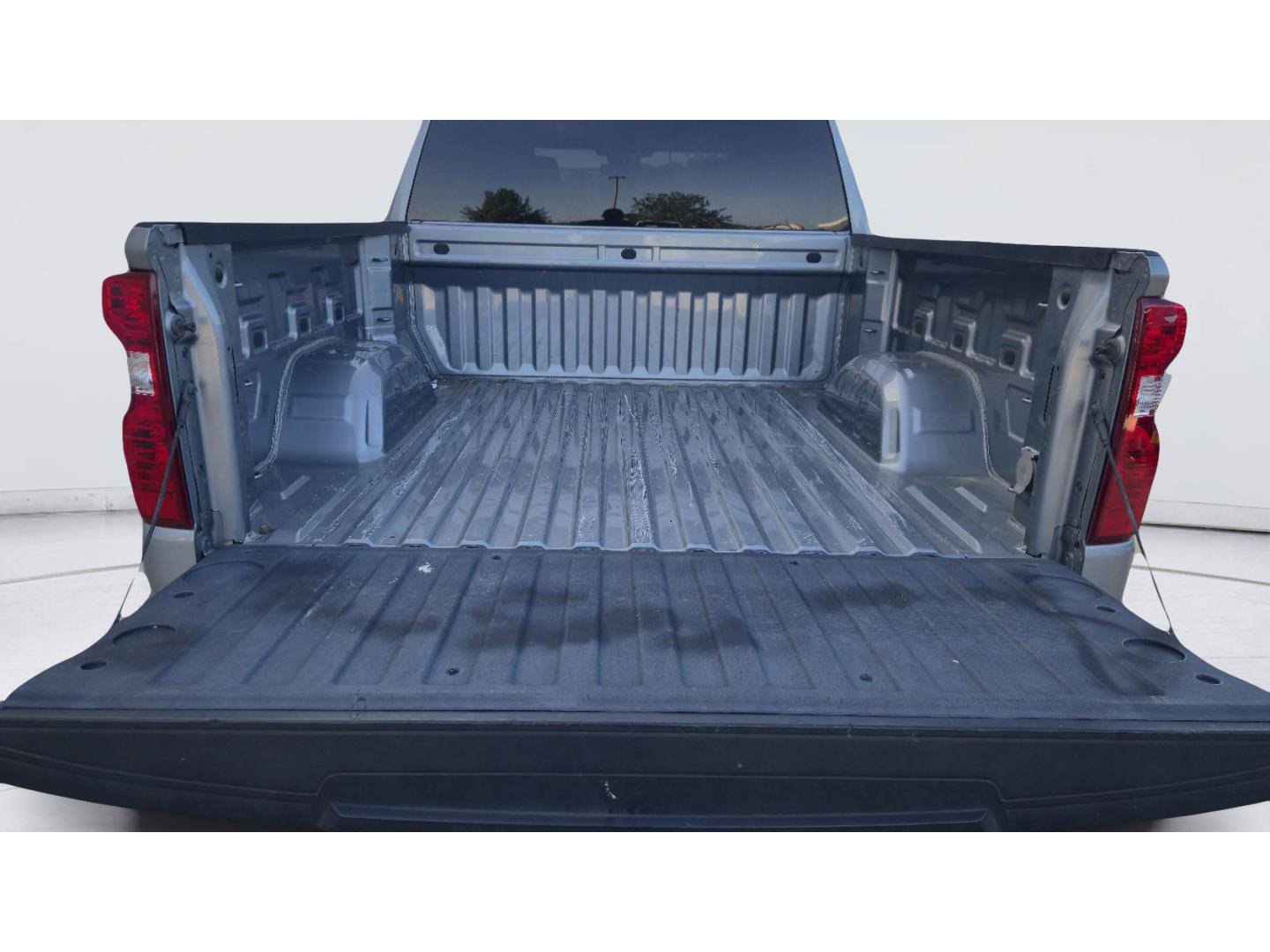 Used 2023 Chevrolet Silverado 1500 LT RWD image 25