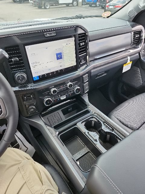 New 2026 Ford F350 Lariat w/ Black Appearance Package AWD/4WD image 44