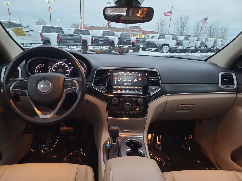 Used 2020 Jeep Grand Cherokee Limited w/ Trailer Tow Group IV image 25