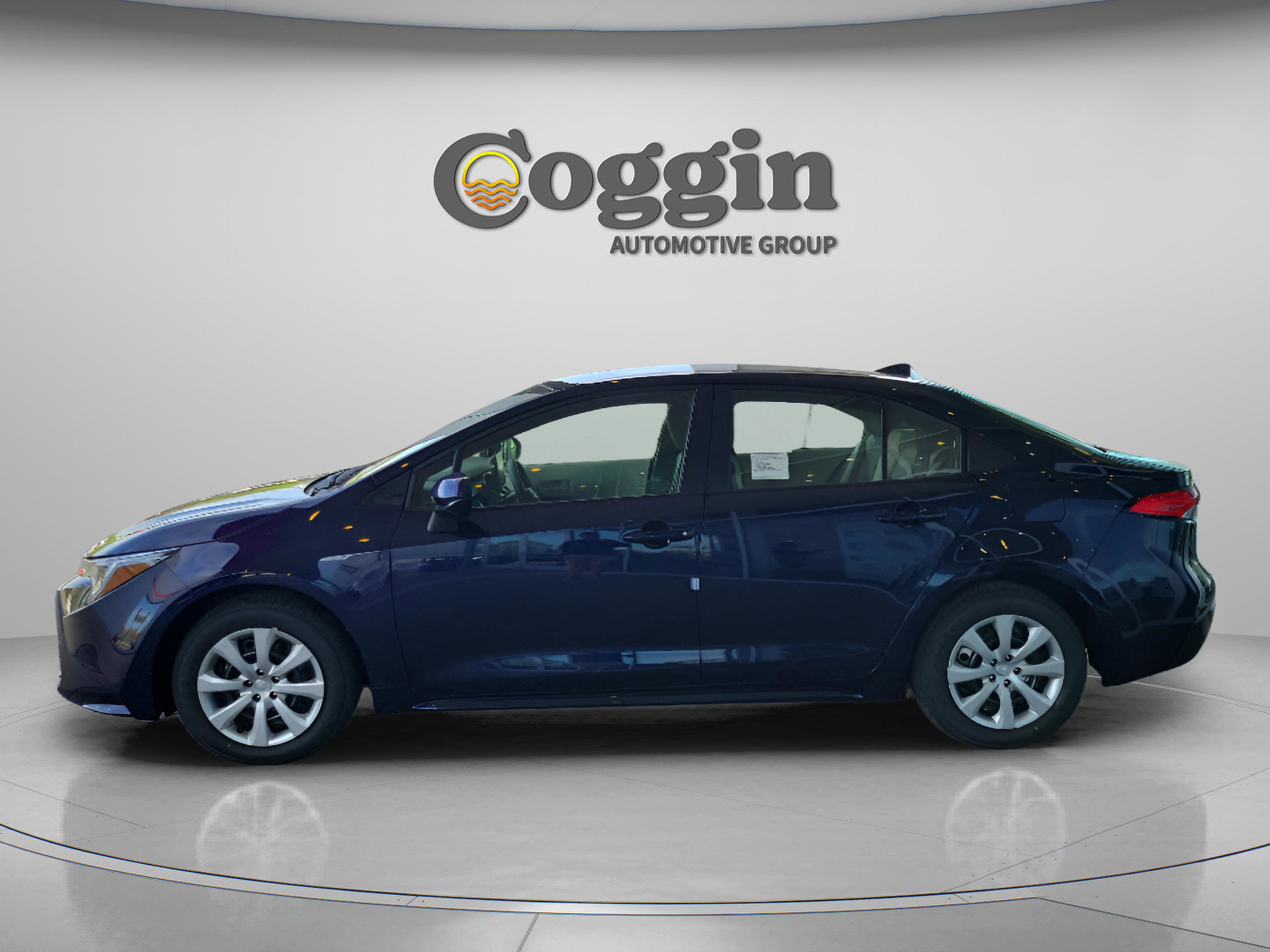 New 2025 Toyota Corolla LE FWD image 3