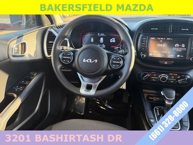 Used 2024 Kia Soul LX w/ Option Group 015 FWD image 17
