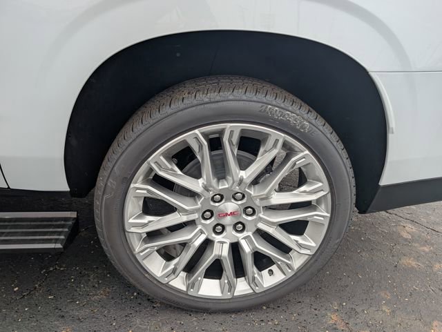 New 2026 GMC Yukon XL Denali w/ Denali Reserve Package image 22