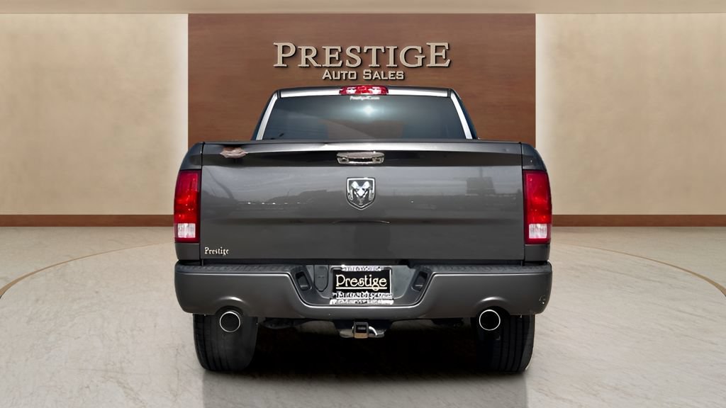 Used 2018 RAM 1500 Express RWD image 22