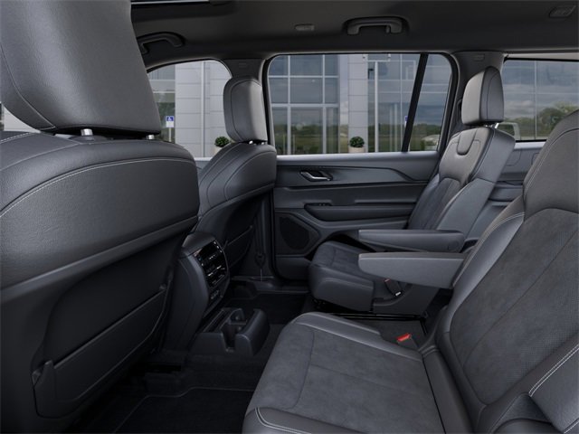 New 2025 Jeep Grand Cherokee L Altitude image 23