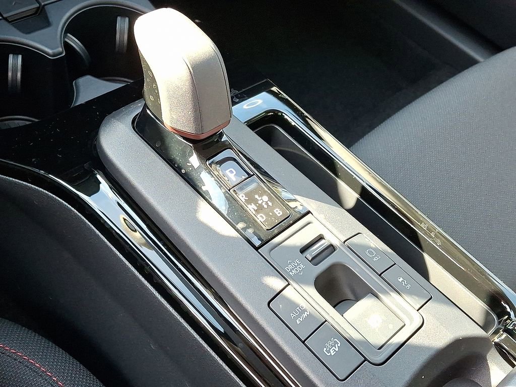 New 2026 Toyota Prius Plug-In Hybrid FWD image 17