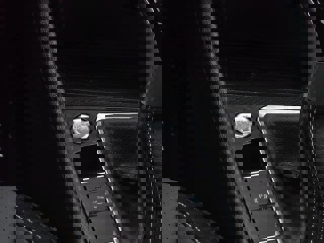 Used 2025 Volkswagen Jetta SE image 23