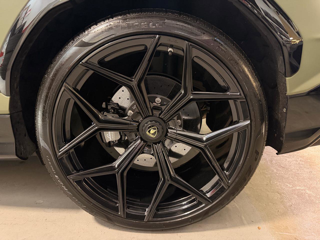 Used 2024 Lamborghini Urus S image 22