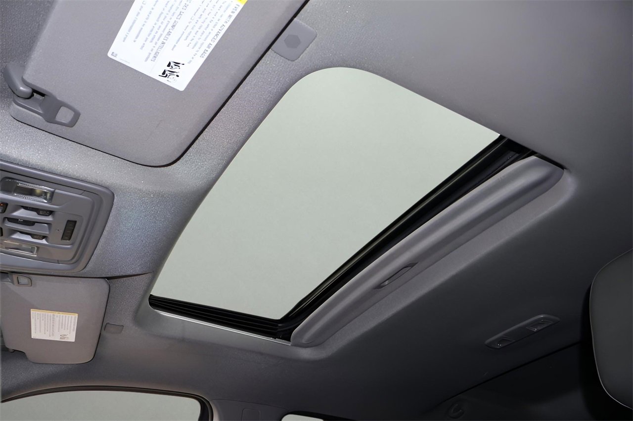 Used 2022 GMC Sierra 1500 SLT w/ SLT Premium Plus Package image 28