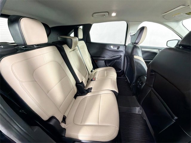 Used 2022 Ford Escape SEL image 23