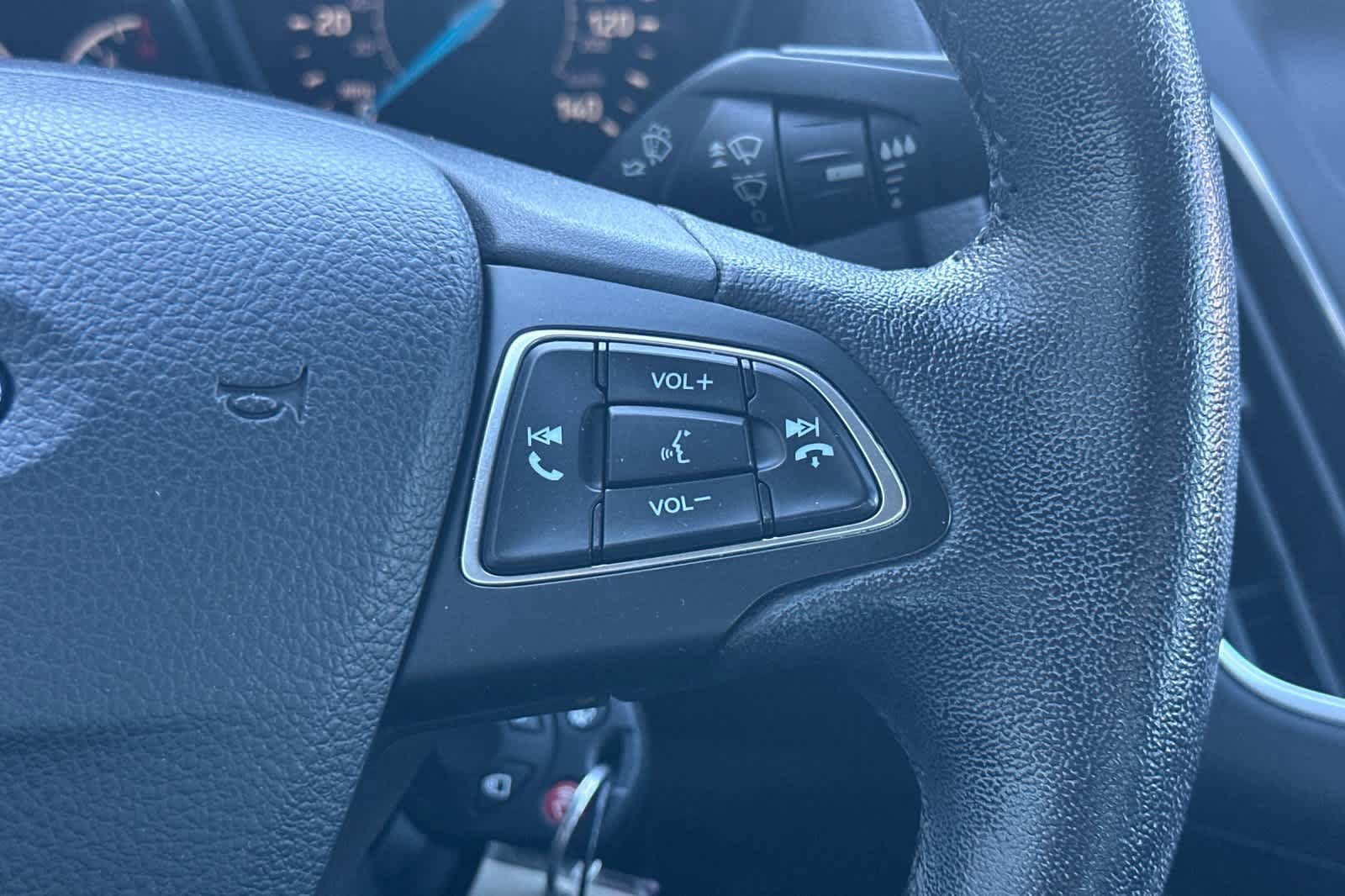 Used 2016 Ford Focus SE w/ Equipment Group 201A FWD image 23