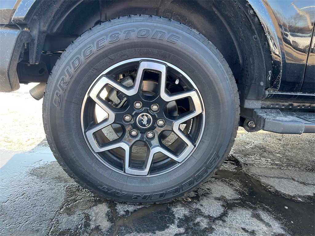 Used 2023 Ford Bronco Outer Banks image 31