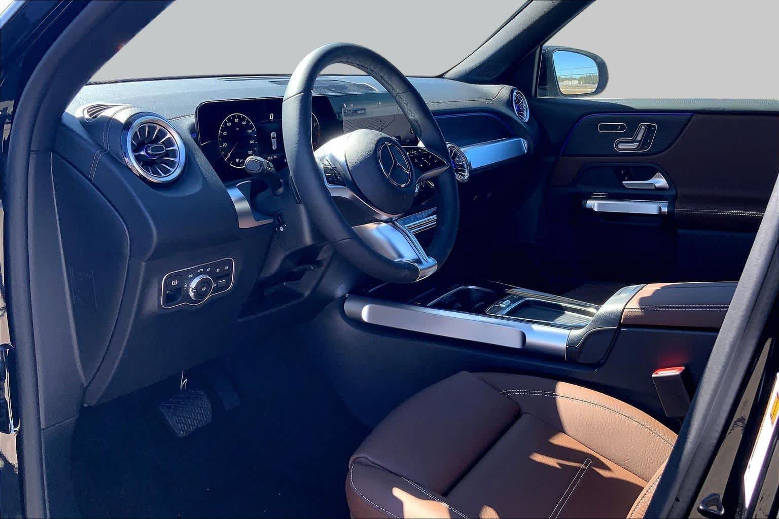 New 2026 Mercedes-Benz GLB 250 4MATIC image 10