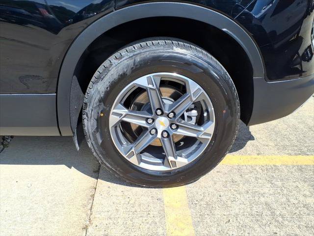 Used 2025 Chevrolet Blazer LT AWD/4WD image 7
