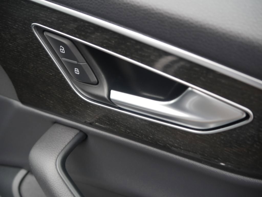 Certified 2022 Audi Q7 2.0T Premium w/ Convenience Package image 30