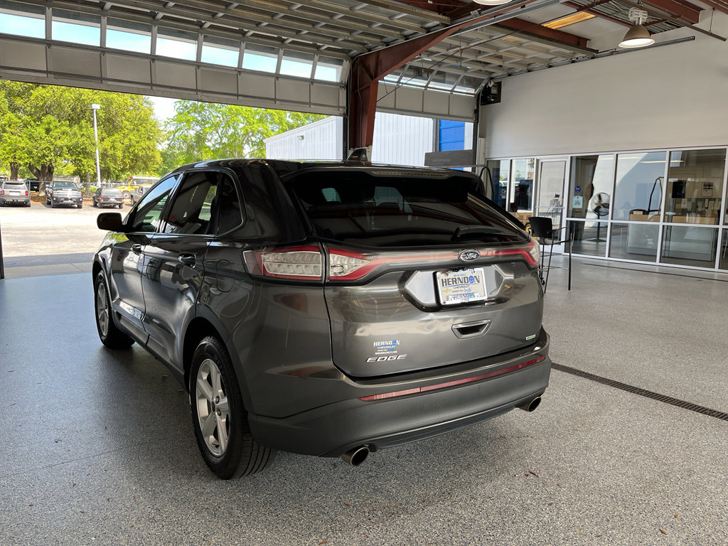Used 2017 Ford Edge SE FWD image 5