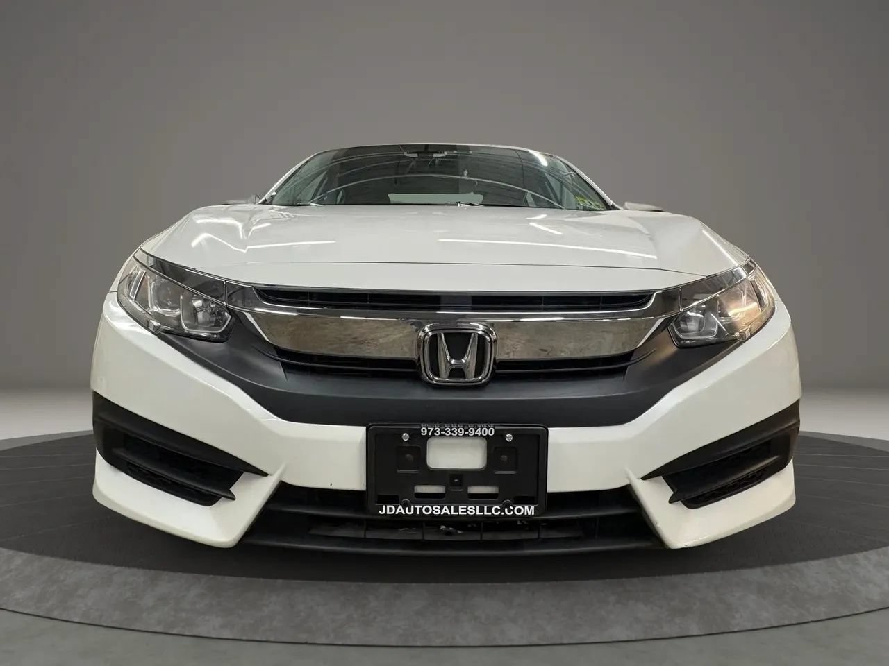 Used 2017 Honda Civic EX image 3