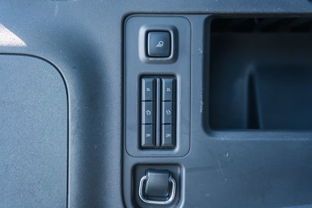 Used 2025 Ford Expedition Active image 14