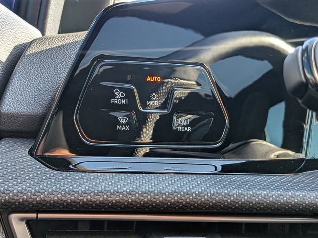 Used 2024 Volkswagen Golf R image 24