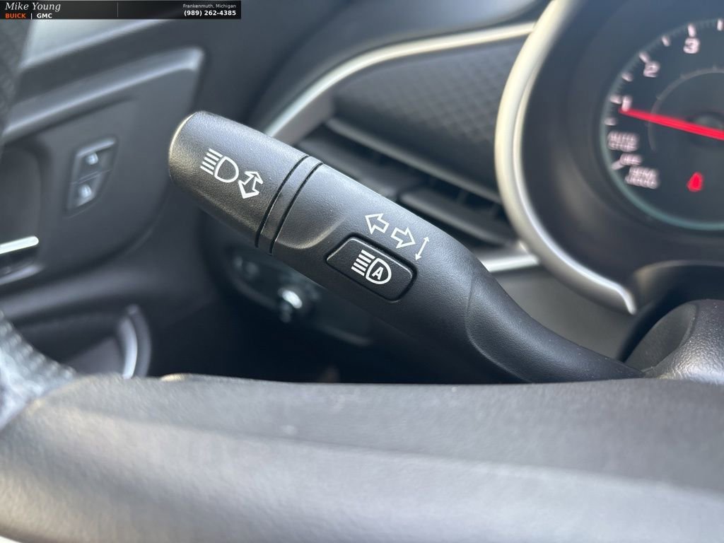 Used 2024 Chevrolet Malibu LT image 17