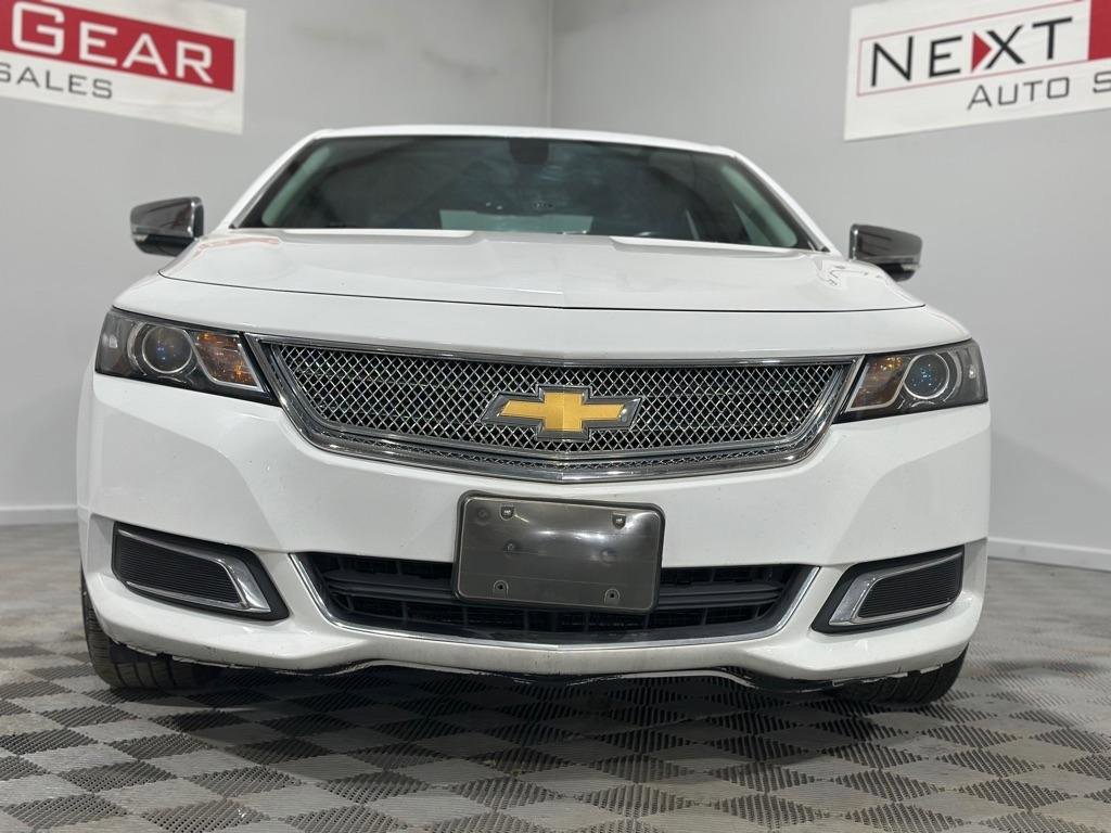 Used 2017 Chevrolet Impala LT FWD image 3