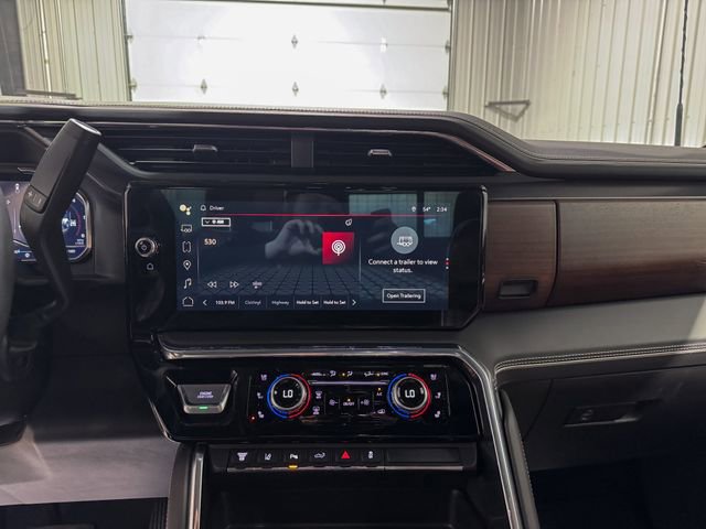 Used 2024 GMC Sierra 3500 Denali Ultimate AWD/4WD image 12